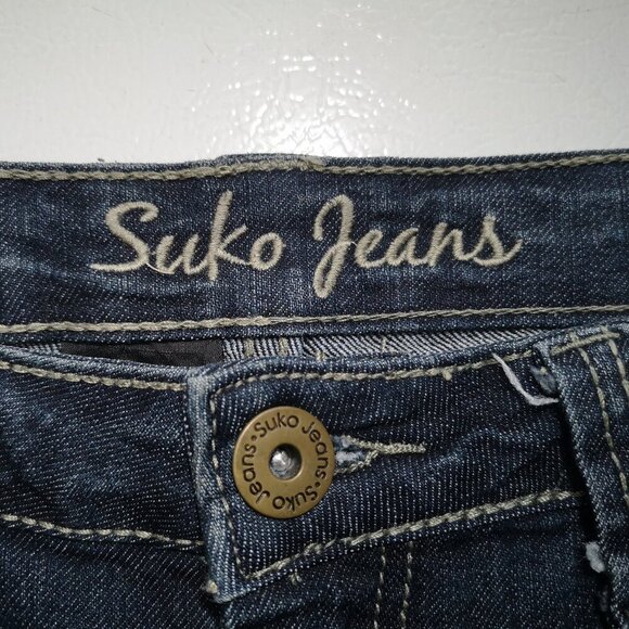 Suko Ladies Size 9 Medium Wash Slight Flare Legs Blue Jeans - Picture 3 of 14